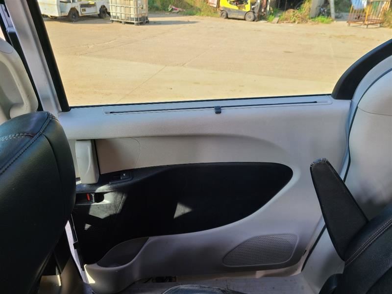 Passenger Rear Side Door Movable Glass Light Tint Fits 17-19 PACIFICA 