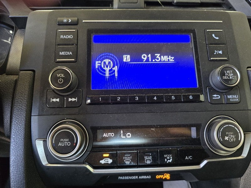 CIVIC     2016 Owners Manual 638769