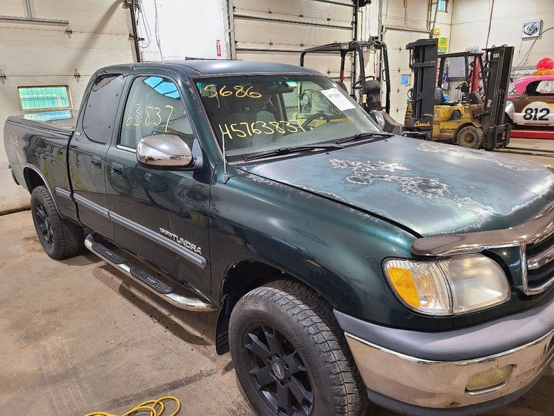 TUNDRA    2001 Headliner 677128