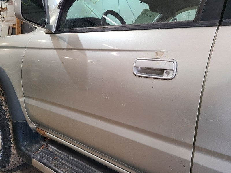 Driver Front Door SR5 Electric Windows Fits 96-02 4 RUNNER 672845