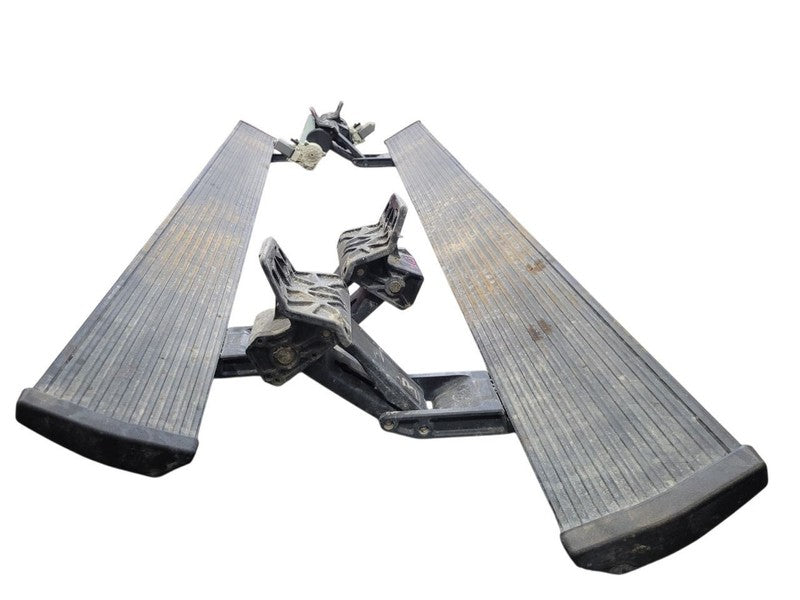 Driver Running Board With Deployable Fits 22-25 FORD F150 PICKUP 68018