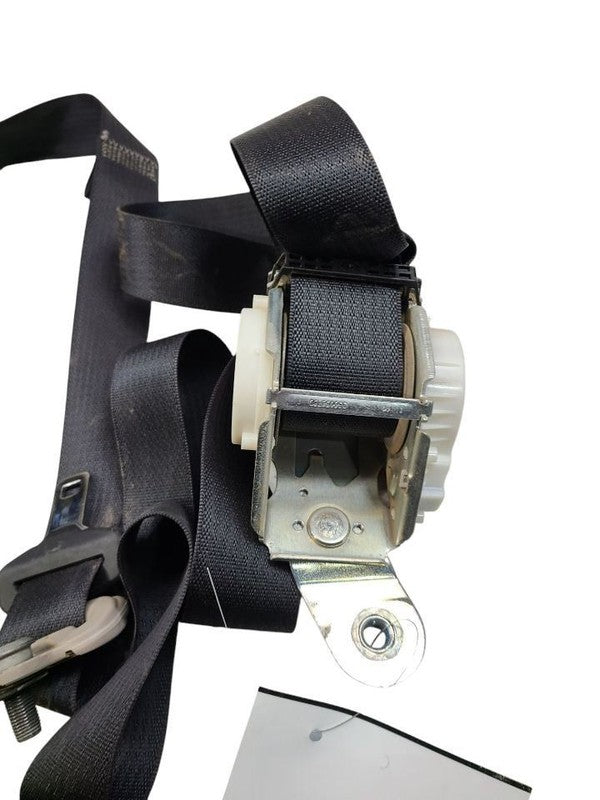 TOWN COUN 2016 Seat Belt Rear 621149