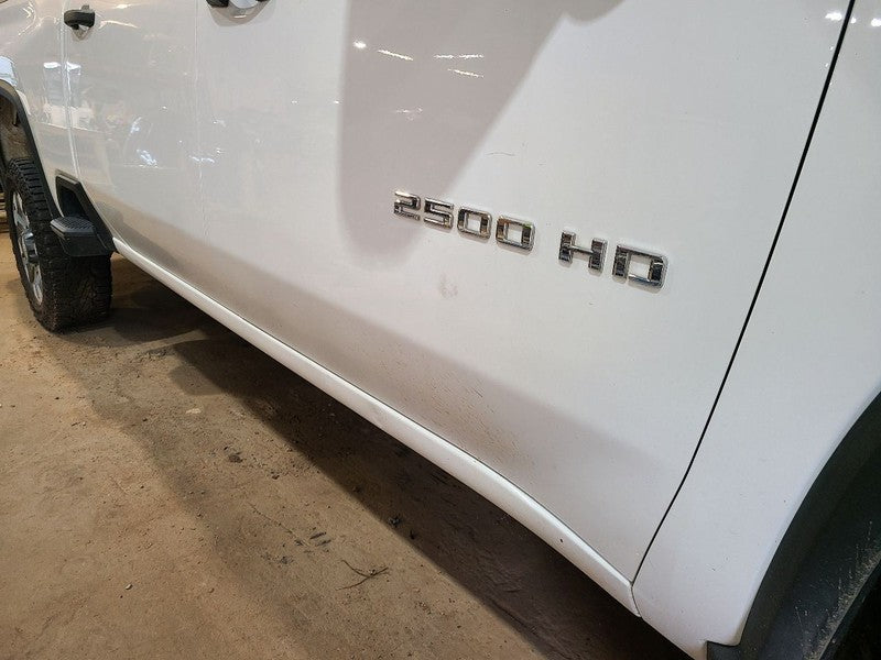 Passenger Front Door Crew Cab Fits 20-26 SILVERADO 2500 PICKUP 675364