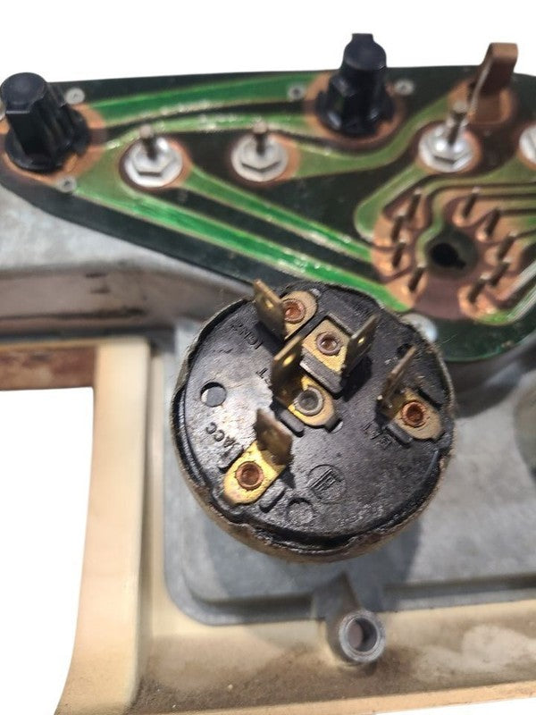 DART      1963 Speedometer 671232