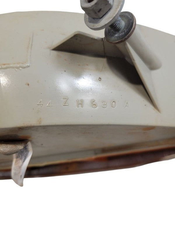 Driver Corner/Park Light From 8501 GVW Fits 92-97 FORD F250 PICKUP 671