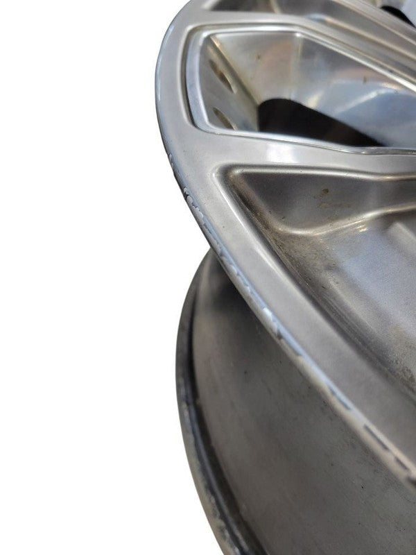 Wheel 22x9 7 Spoke Single Silver With Chrome Inserts Fits 15-20 ESCALA