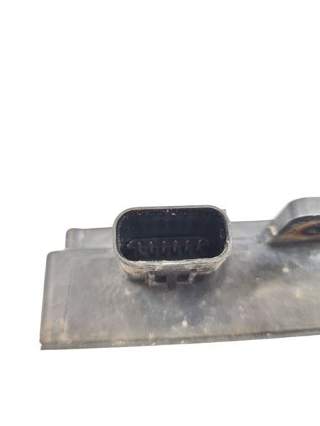TAURUS    2012 Camera/Projector 597429