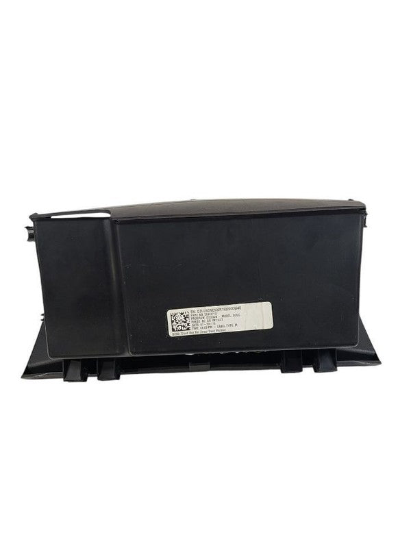 EQUINOX   2019 Glove Box 617323