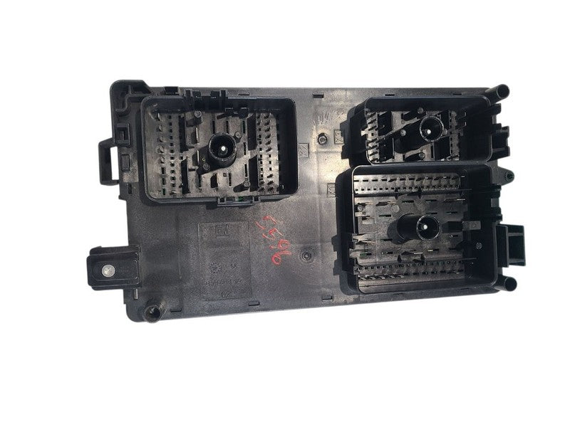 Fuse Box Engine VIN 3 8th Digit Opt Lfx Fits 12-15 CAMARO 671699