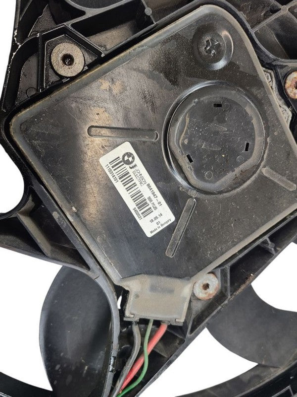 Radiator Fan Motor Fan Assembly 600 Watt Fits 12-16 BMW 328i 605185