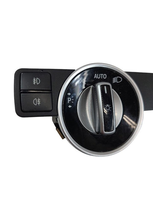 GLA250    2016 Dash/Interior/Seat Switch 636407