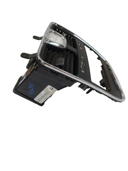 TOWN COUN 2011 Dash Bezel 587032