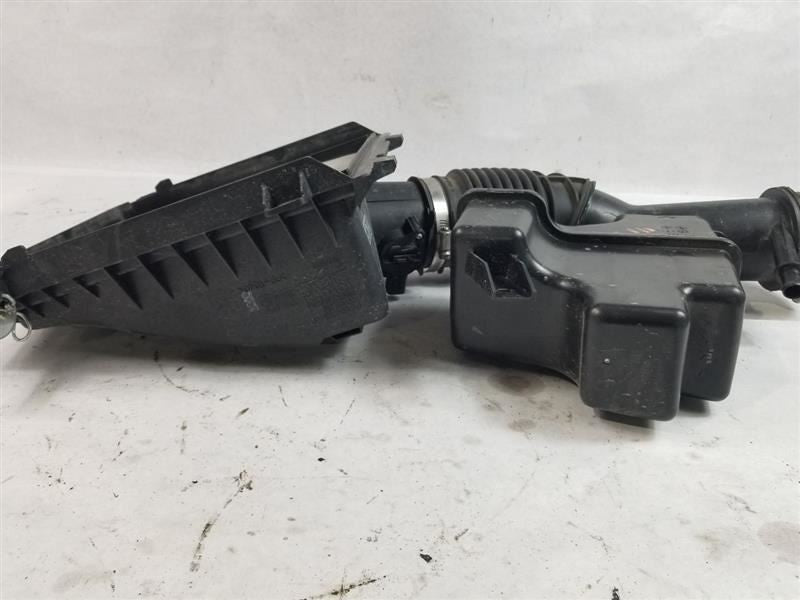 Air Cleaner 3.5L 6 Cylinder 2GRFKS Engine Fits 16-19 TACOMA 536457