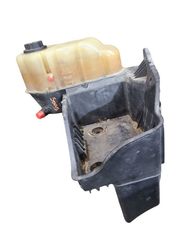 Coolant Reservoir Fits 09-10 FORD F250SD PICKUP 626853