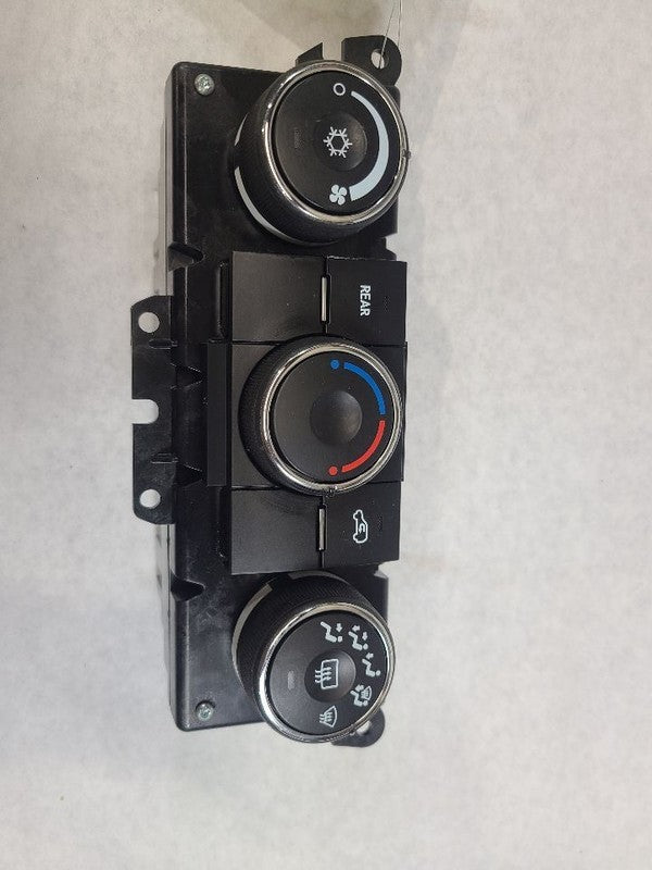 Temperature Control Front Manual Temperature Control Fits 13-17 TRAVER