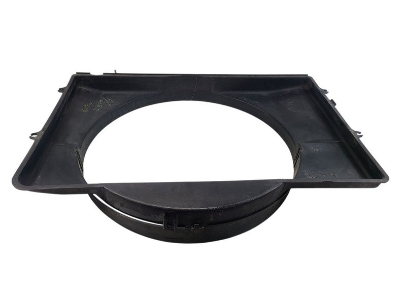 T100      1995 Radiator Shroud 663813