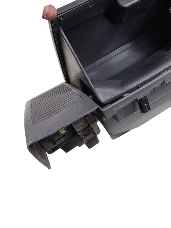 4 RUNNER  1990 Glove Box 643443