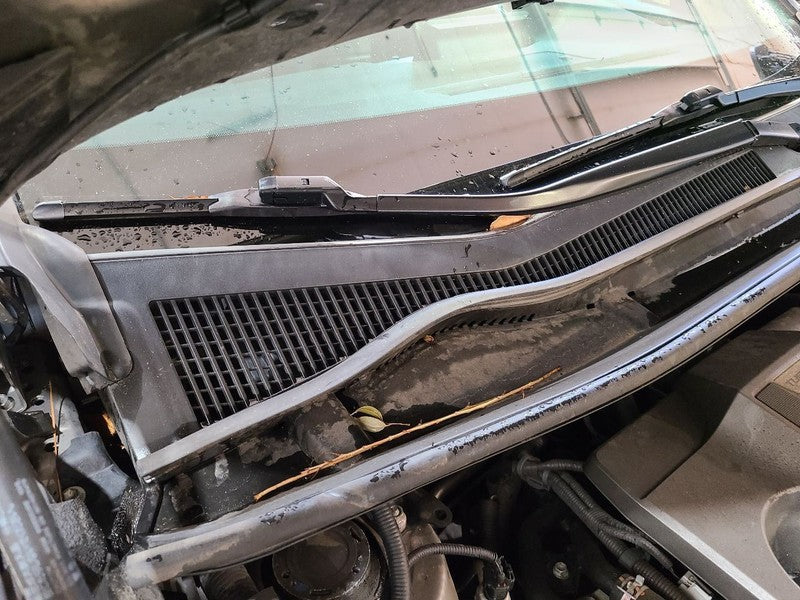 NX200T    2016 Cowl 673808