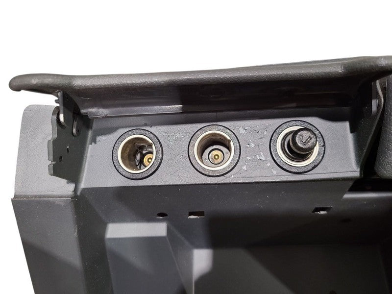 SILVRDO25 2001 Glove Box 646825