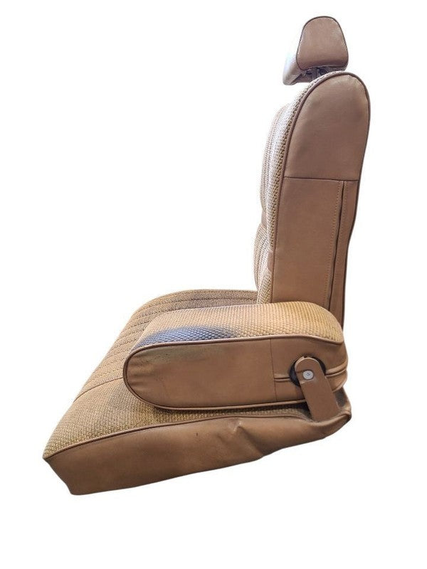OLDS-SW   1988 Front Seat 677784