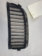 Passenger Grille Canada Market Upper Bumper Fits 06-08 BMW 323i 602498