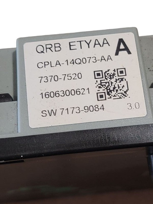 XJ        2016 Fuse Box Cabin 643509