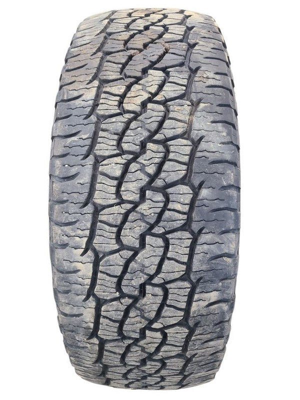 2 Used Tires  275 60 20 BFGoodrich A/T 11/32  668746