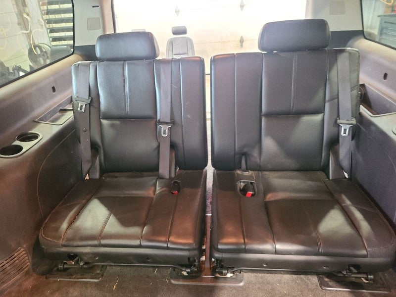 SUBURBN15 2008 Third Seat Station Wagon  Van 671112