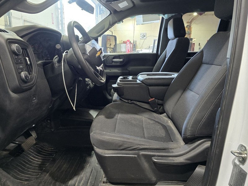 Passenger Front Door Crew Cab Fits 20-23 SILVERADO 2500 642605