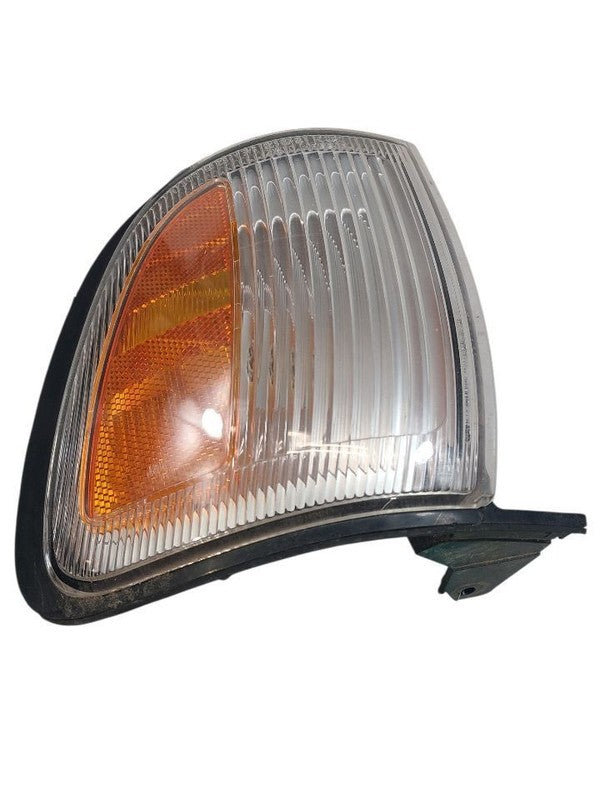 Driver Corner/Park Light Park Lamp-turn Signal Fits 99-00 INFINITI QX4