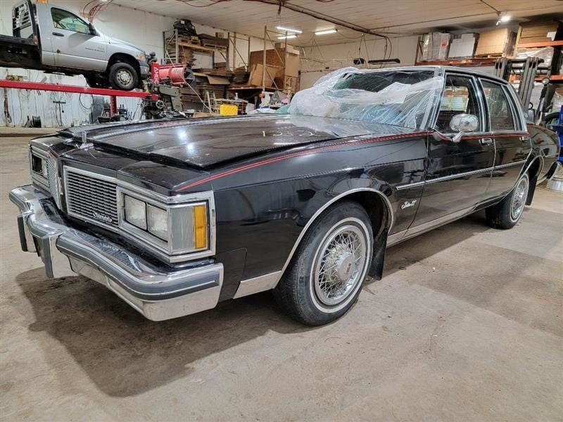 DELTA 88  1984 Dash Bezel 535331
