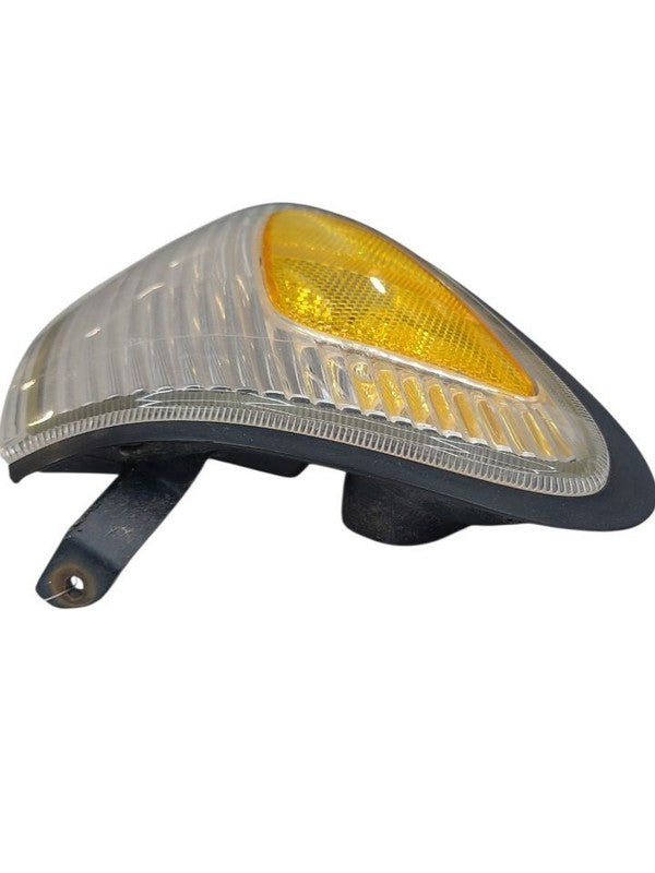 Passenger Corner/Park Light Park Lamp-turn Signal Fits 97-00 TACOMA 67
