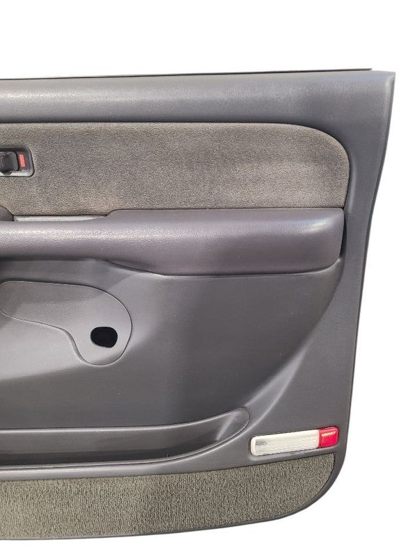 SILVRDO15 2003 Front Door Trim Panel 656519