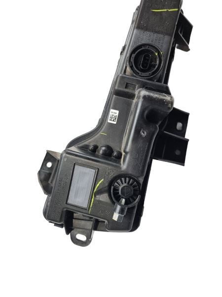 TESLA 3   2023 OEM Driver's Side Fog Corner/Park Light 578191