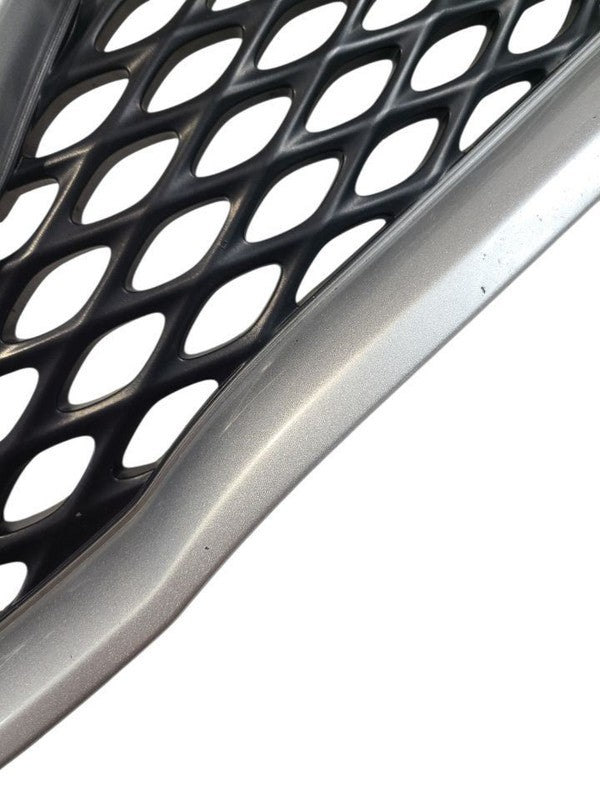 Grille Upper SE Mesh Fits 10-11 CAMRY 660227