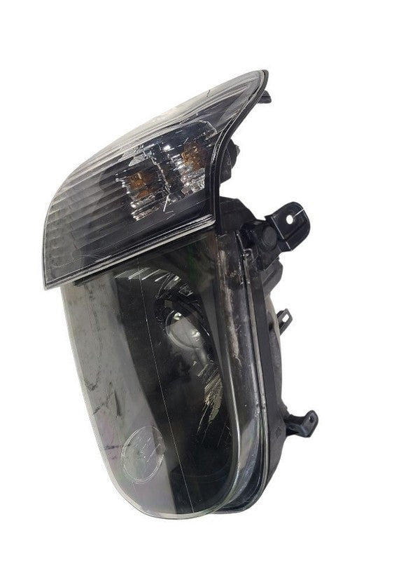 Passenger Right Headlight Fits 05-07 SEQUOIA 665984