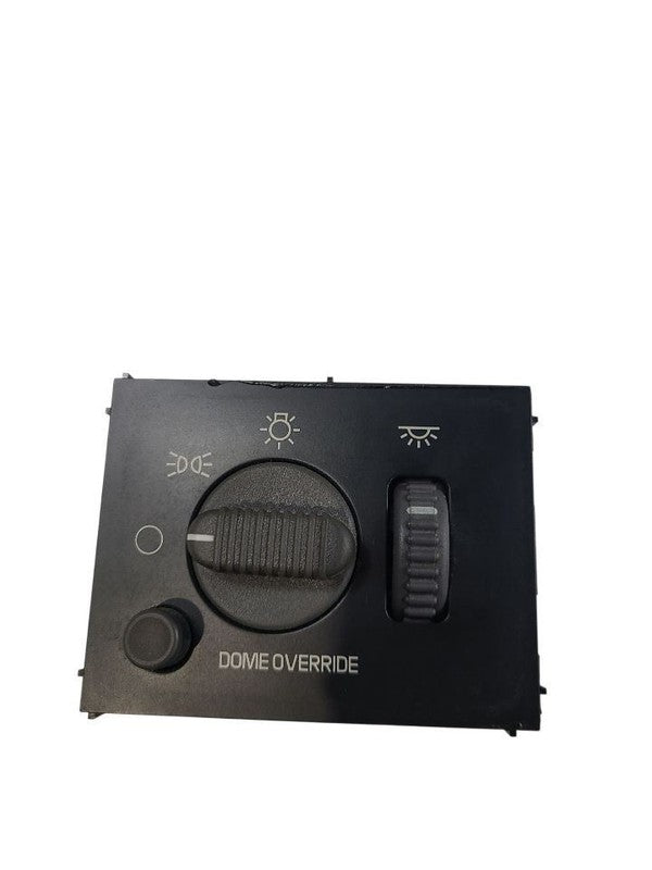 SILVRDO15 2002 Dash/Interior/Seat Switch 642059