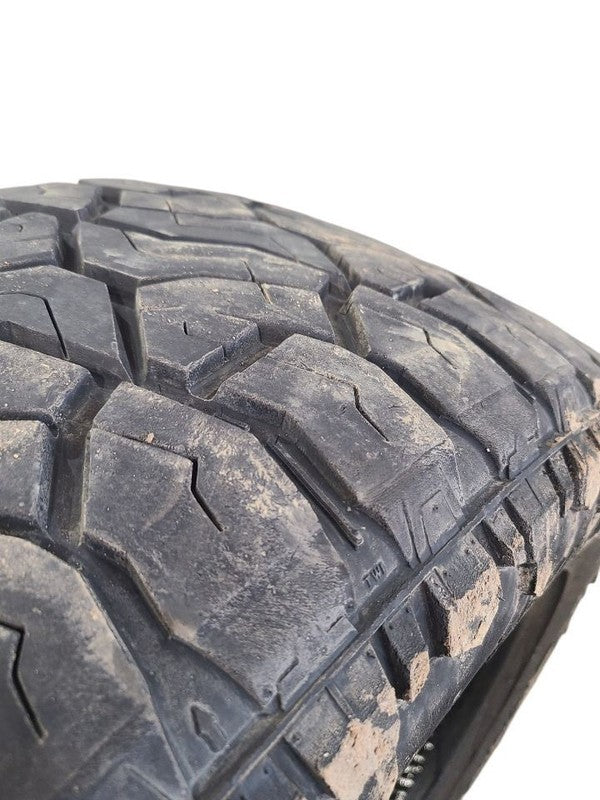 1 Used Tire 35x12.50x22  11/32  Terra Hunter  665968