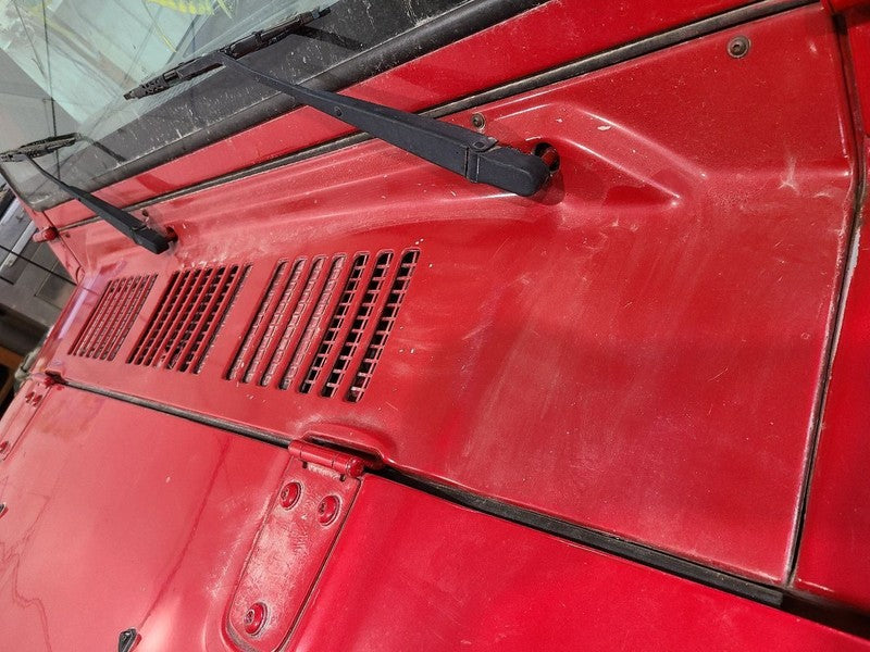 WRANGLER  1997 Cowl 673048