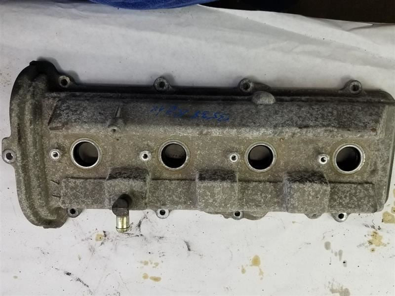 Passenger Side TUNDRA    2004 Valve Cover 259021