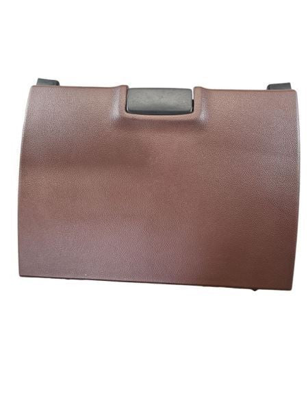 SILVRDO15 2017 Glove Box 600726