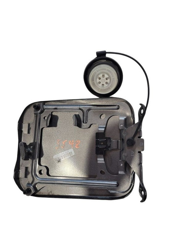 ROGUE     2018 Fuel Filler Door 668653