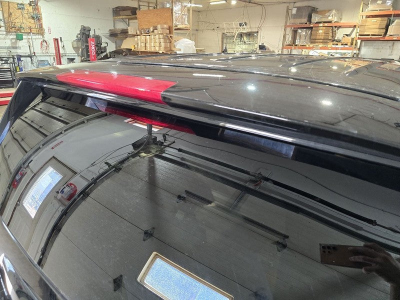 YUKON     2008 Rear Spoiler 623931