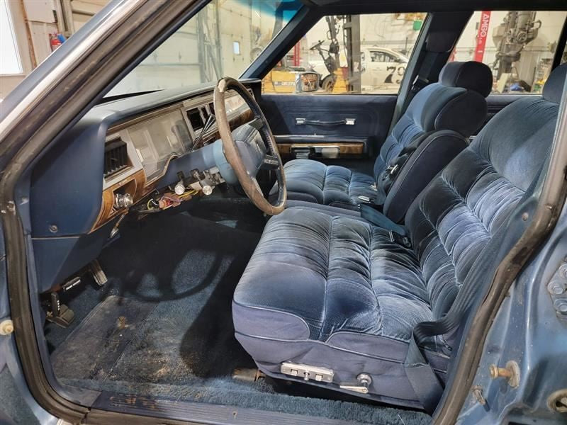 GRAND MAR 1986 Seat Belt Front 562716