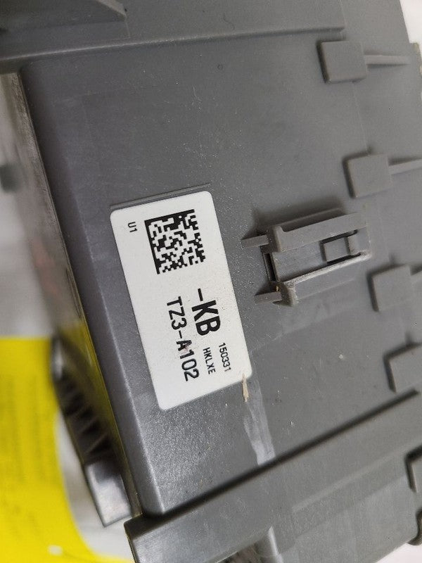 TLX       2015 Fuse Box Cabin 606167