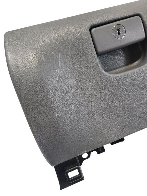 TUNDRA    2010 Glove Box 672625