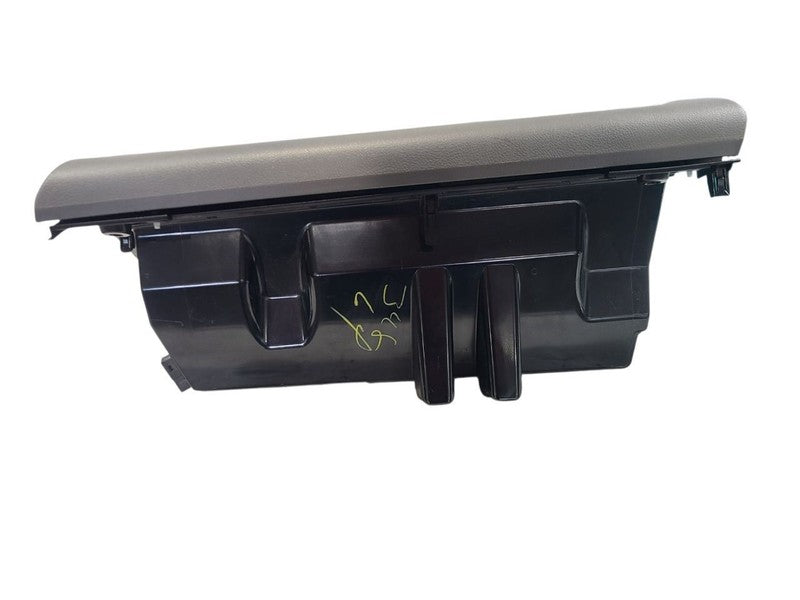 TUNDRA    2010 Glove Box 672625