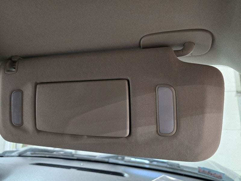 Passenger Right Sun Visor Illuminated Fits 07-14 ESCALADE 635308