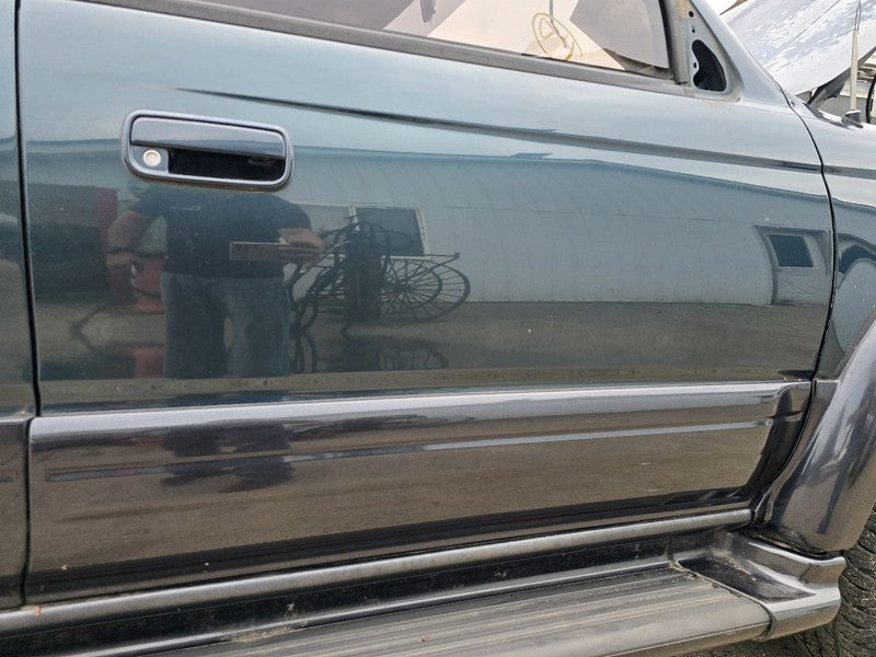 Passenger Front Door Limited Body Side Moulding Fits 96-02 4 RUNNER 64