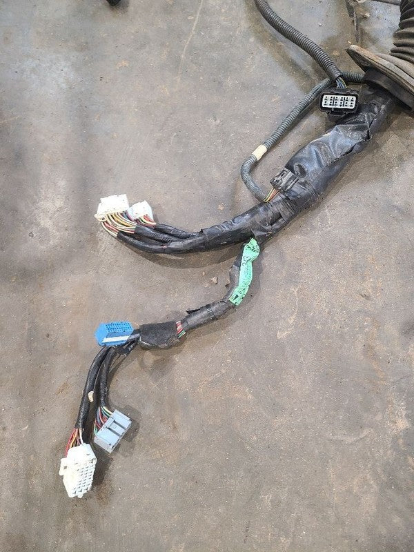 SEQUOIA   2005 Engine Wire Harness 664287